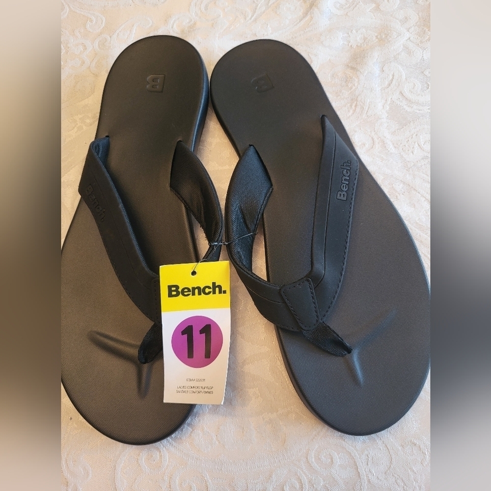 Bench Flip Flops, Black, Size 11, NWT